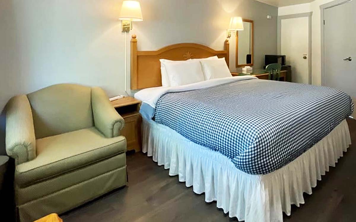 Single King room